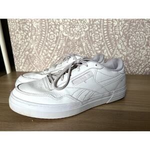 Reebook Classic y2k Triple All White Sneaker Athletic Tennis Shoes